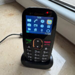 Gigaset GL695 Großtasten Handy im Dock