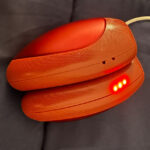 Stoov Stoons USB Taschenwärmer beim Laden