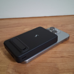 Scarpade Ladebank mit iPhone - steht über