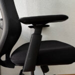Protoarc EC200 ergonomischen Bürostuhl im Test: Armstützen
