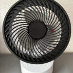 Meaco Sefte 6 Tischventilator Test: Gerätekopf mit Grill
